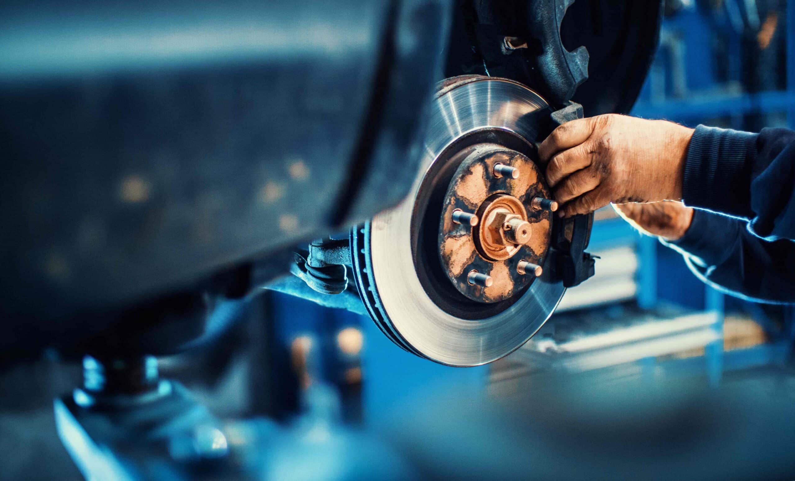 TOP SIGNS YOUR VEHICLE NEEDS AUTO BRAKES REPAIR NORTH BRUNSWICK